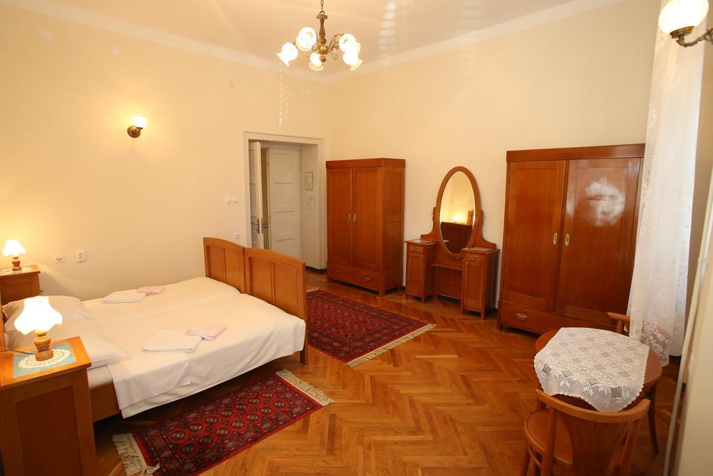Apartment & Rooms Three Angels Baška Zimmer foto