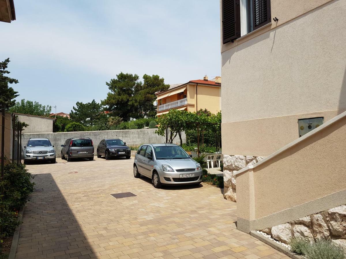 Apartment & Rooms Three Angels Baška Exterior foto